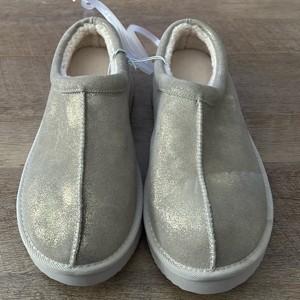 Slippers shimmer new no tags